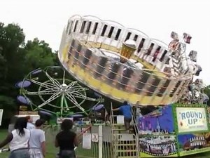 Cottage Grove WI Carnival Fair Midway Walk