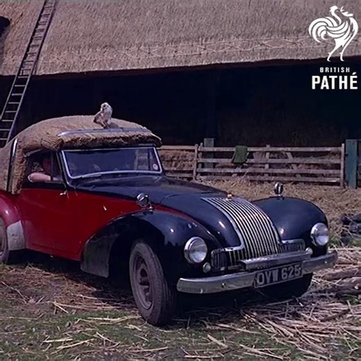 The man who thatched his car. | British Pathé