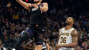 Devin Booker's new shoes being worn by Warriors superstar Steph Curry