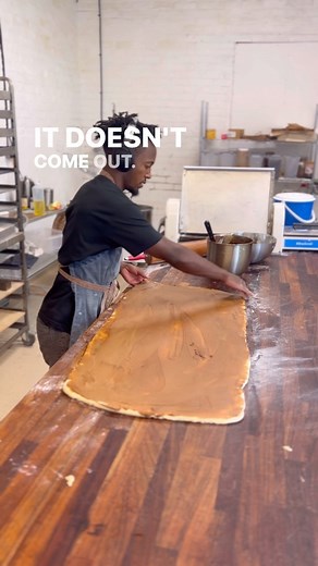 Cinnamon buns recipe 200g of butter 🧈 200g of caster sugar 3 tablespoons of cinnamon 15ml of vanilla. #cinnamon #buns #recipe #bakery #leothebaker @leo.thebaker | Leo the Baker