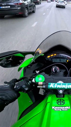 Kawasaki zx10r taming without traction control #shorts
