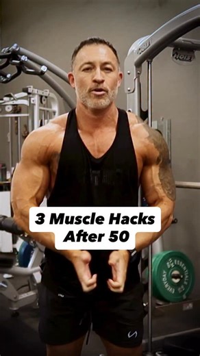 Most men over 50 are training hard… but they’re missing how muscle actually grows now. If you feel fatigued, beat up, or frustrated because your body isn’t responding like it used to, this isn’t about motivation or effort. It’s about how you send the growth signal. After 50, muscle growth depends on: • Nervous system activation • Mechanical tension, not heavy weight • Training frequency that supports recovery These 3 hacks change everything without destroying your joints. If you’re done guessing