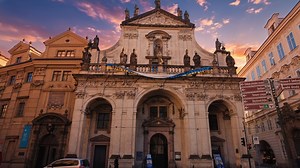 Walking in Prague – Explore the Historic Old Town