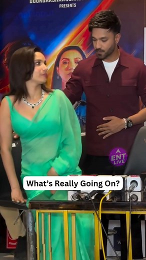 976K views · 3.1K reactions | Ankita Lokhande and Vicky Jain Spotted on Laughter Chefs 2 Amid Silent Tension . #AnkitaLokhande #VickyJain #LaughterChefs2 #SilentTension #CelebritySighting #BollywoodNews #Entertainment #RealityShow #CelebrityCouple #MediaBuzz #Drama #Gossip #TVShow #OnScreenAppearance | Entertainment Live | Facebook