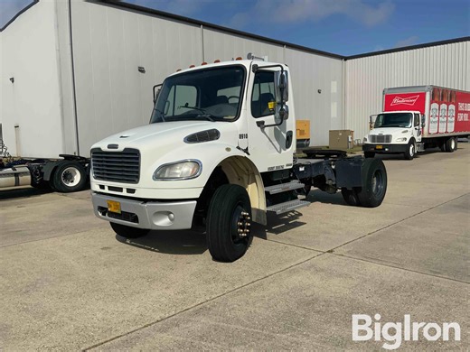 2011 Freightliner Business Class M2-106 S/A Truck Tractor | Transportation