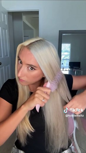 Yellow blonde to ice blonde in minutes 🙌 @Color Wow Hair #toninghair... | color wow purple foam