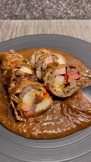 Beef Morcon na may labindalawang palaman ✨ My lola’s recipe every Christmas :) #fyp #foryou #foryoupage #tiktokph #tiktokphilippines #tiktokfood #homecookingideas #easyrecipe #foodie #foodieph #foodtok #xyzbca #morcon #elixer