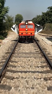 26M views · 353K reactions | The Paper Train狼藍 | Crazy tv | Facebook