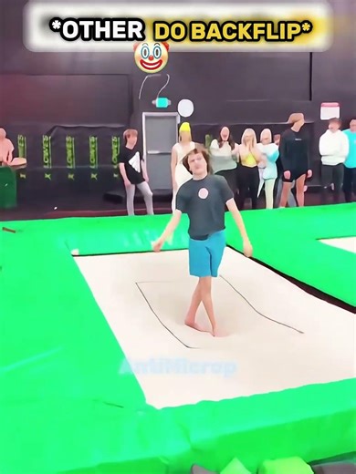 Normal backflip VS King of flip.