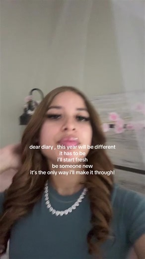 random pretty loser (@prettypetiteblondepisces)’s video of diary