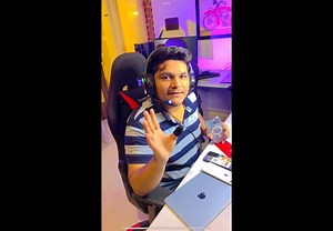 2.5M views · 10K reactions | Random Rich Girl Gifted me iPhone 14 Pro Max Challenge in PUBG Mobile / BGMI | VampFyre | Facebook