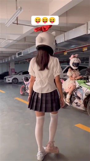 56K views · 1.9K reactions | I can't believe this happened again#moto #motogirl #bikegirl #fart #motorcycle #motolife #bikelover | Lilli Owens | Facebook