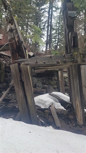Ghost Towns and Mines of Washington on Instagram: "These are the ruins of the Blewett Stamp Mill, part of the historic Blewett mining district in central Washington. Built in the late 1800s, the mill processed gold ore from nearby mines and played a key role in supporting the surrounding mining camps. Today, the site consists mainly of stone foundations and scattered metal, and decaying timbers offering a look at the industrial scale of early hard-rock mining in the region. #Blewett #BlewettStam