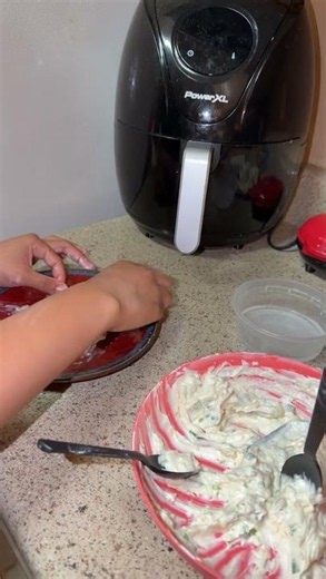 Easy Cream Cheese Wontons with My Little Chef