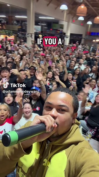 Adamn WhoDeyWant (@adamnwhodeywant)’s video of Rowan A Baddie