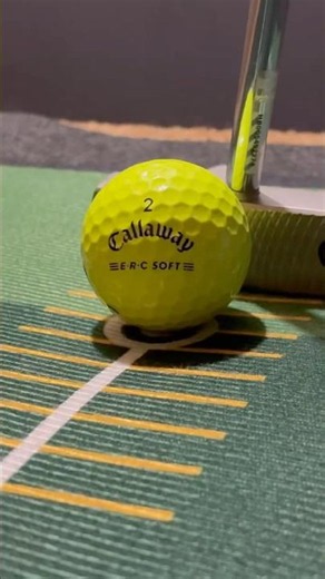 Callaway ERC Soft Golf Ball vs Cleveland HB SOFT 2 Putter Broomstick #asmr #golf #asmrsounds