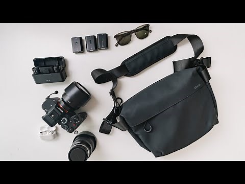 The BEST Camera Sling Bag on a budget?!!??! Peak Design + Bellroy = ULANZI!!!!
