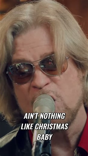 Daryl Hall & Shelby Lynne - Ain't Nothin' Like Christmas #shorts
