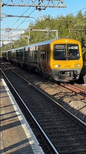 Class 323 | The last daylight service ! #train #railway #birmingham