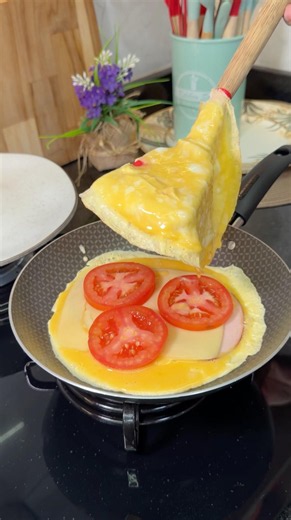 Pão com ovo pro café da manhã