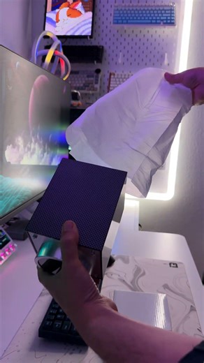 Introducing the Single Watch Winder from Mozsly