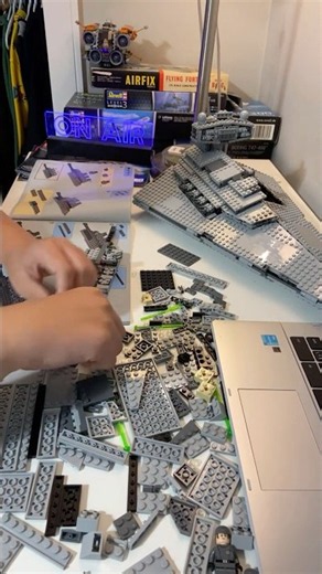 Speed Building the LEGO Imperial Star Destroyer! Set 75055
