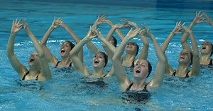 Ona Carbonell and Spain team reveal inclusive artistic swim routine