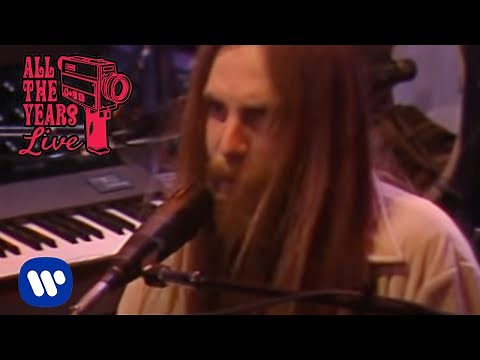 Grateful Dead - Truckin' (New York, NY 10/30/80) (Official Live Video)