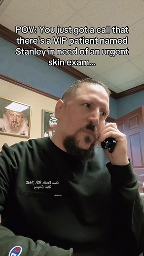 There’s not many firsts left to accomplish in the field of dermatology but I feel I have to be the first dermatologist to pull out loupes and a dermatoscope to do a full body skin exam on the Stanley Cup… #dermatology #dermatologist #dermatologists #skindoctor #skincancerscreening #fullbodyskinexam #floridapanthers #stanleycup #stanleycupchampions #flapanthers #nhl #hockey #physician #doctor #doctorlife | Doctordoublechin