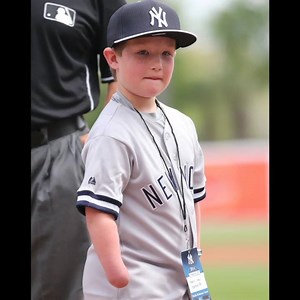 242K views · 1.2K reactions | The heartwarming story of 10-year-old Landis Sims signing with the New York Yankees. | Yahoo Sports MLB | Facebook