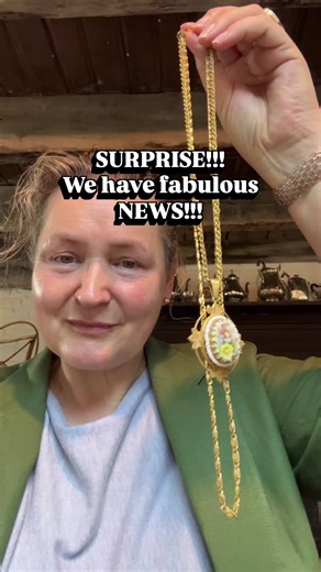 Surprise… we have fabulous NEWS. ✨ You can now save 20% on all jewelry, including estate-find pieces in gold and silver. Please note: the discount will not show on the product page. You must add your favorite piece to your cart and proceed to checkout to see the savings. Shop your favorites now before they disappear. themarialvacollection.com #vintagejewelry #estatejewelry #antiquejewelry #oldmoneystyle #themarialvacollection