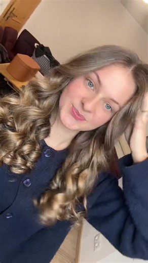 Transform Your Curly Hair with Fresh Dye Techniques