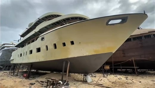 224 reactions · 24 shares | يخت ديلى حديد تحت الإنشاء للبيع مقاس 29...