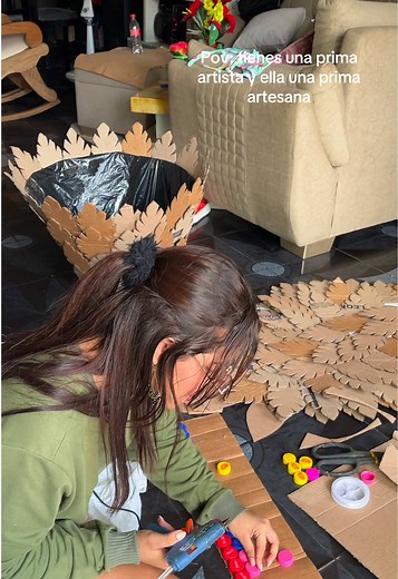 Artesana de Carnaval: Traje Reciclado Inspirado en Tinker Bell