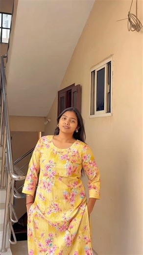 💛#trendingshorts #ytshorts #dance #foryou #viralvideo by Pavithrapotrays❤️