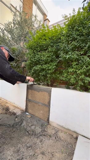 Come do a render repair with me Wall was primed before render was applied before anyone comes for me 😘 Wall was sponged off but I didn’t record that part 💛 #work #landscaping #kent #garden #bromley #hardlandscaping #beckenham #paving #wall #render #planter | Oak Landscapes