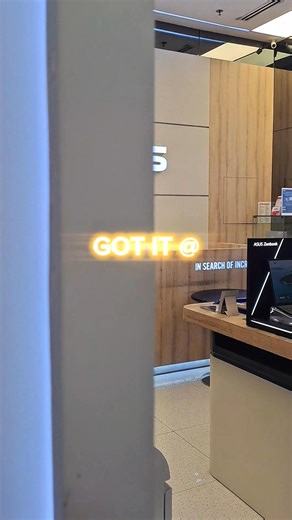 Light-weight, premium laptops 💻 #GotITAtCyberzone Get these cutting-edge and #TechAssured Zenbook series from ASUS stores only at Cyberzone. ✅️ https://www.smcyberzone.com | SM Cyberzone