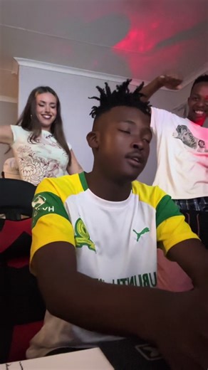 Sia The Bee Returns for Season 2