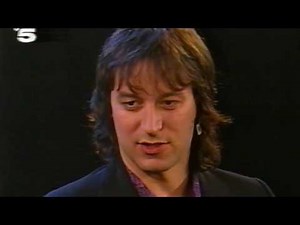 Interview: Peter Buck of R.E.M. by Che - 12.1988