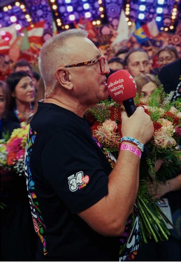 To była petarda! ❤️ 34. Finał WOŚP za nami - i wciąż jesteśmy pod wrażeniem! Na ten moment deklarowana kwota to 183 231 782 zł. Dziękujemy każdemu z Was ❤️ A to dopiero początek - liczniki wciąż pracują, a ostateczny wynik zbiórki poznamy pod koniec marca. Orkiestra gra dalej - do końca świata i jeden dzień dłużej 👉 wspieraj.wosp.org.pl 🎥 Bartosz Bujarski #wosp2026