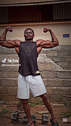 STAR LI ON THE GYM 🏋️‍♀️ 💪