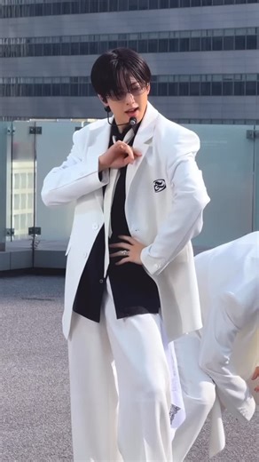 &Team Fuma Updates on Instagram: "📹Fuma focus - RelayCam Mismatch Live performance. [20251212] #andTEAM #앤팀 #FUMA#ふうま #フウマ #후마 #andTEAM_FUMA"