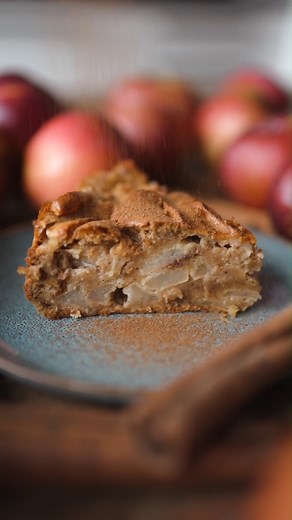 Warm up your winter with a comforting classic! 🍎 🥧 Take your apple pie to the next level with BioTechUSA Zero Drops!🎄 | BioTechUSA