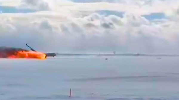 How a Delta flight crash-landed and flipped over in Toronto