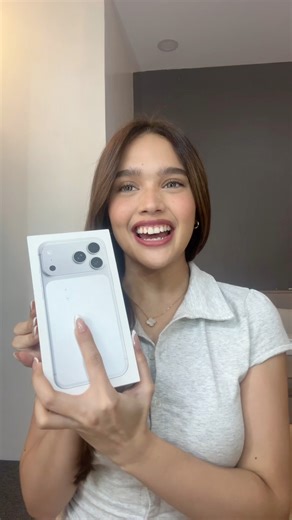 8.1M views · 217K reactions | deserve ko to!! 懶 TYSM for sourcing my new iPhone 17 Pro Max fully paid 藍 MobileCart PH | Criza Taa | Facebook