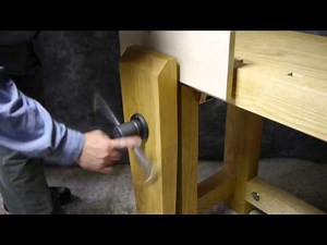 The Benchcrafted Classic Leg Vise