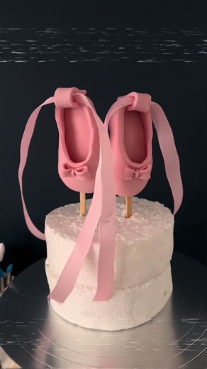 Ballerina Dreams in Fondant 🩰 #ballerina #girl #fondant #satisfyingvideos #fbyツ