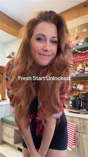 Angie Bellemare on Instagram: "Oh I like her 🥰 #hairtransformation #haircolorideas #hairdiy #girlyinspo #girlpower"