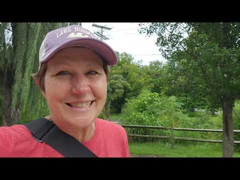 Hiding a geocache in a cute park!