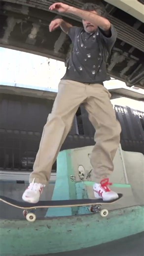 Brent Atchley in the White/Electric Red Gel-Vickka Pro